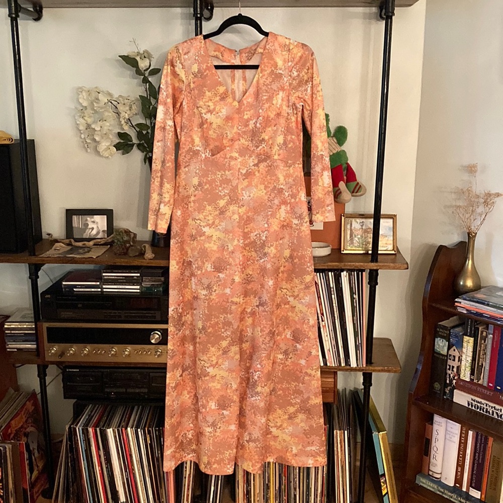 Vintage Peach and Cream Floral Long Sleeve Maxi Dress